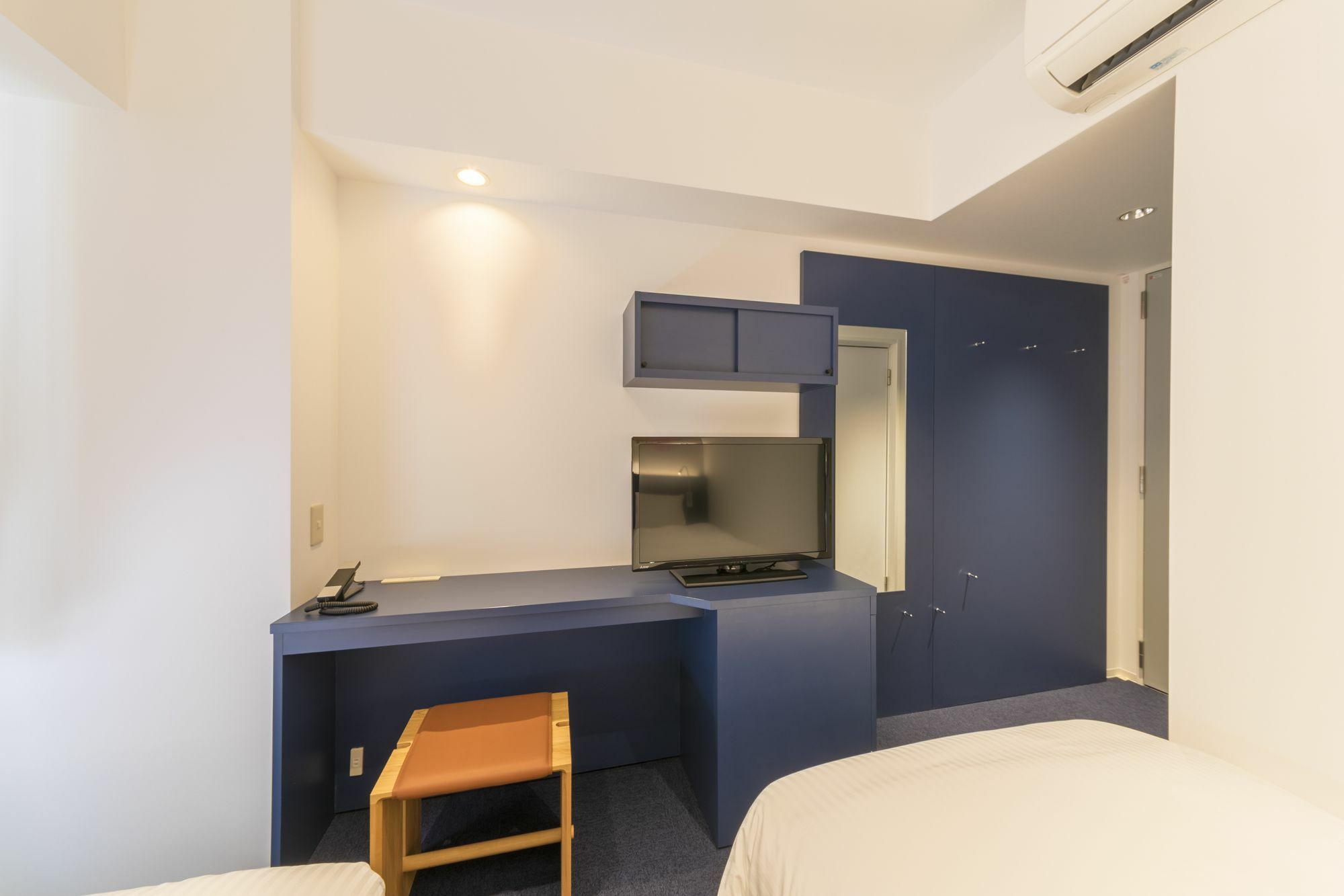 Hotel Wbf Artstay Namba Oszaka Kültér fotó